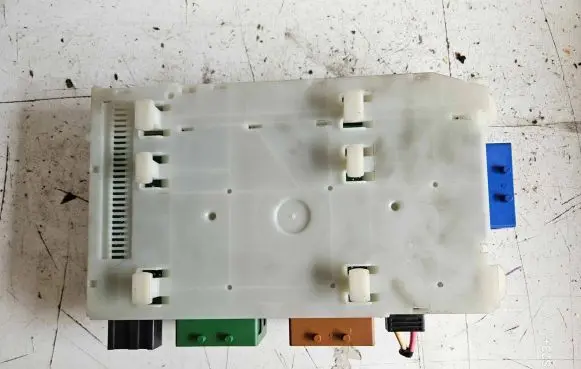 Ford Galaxy Fuse module 6G9T14A073BH 28065832 3659AF01125TP