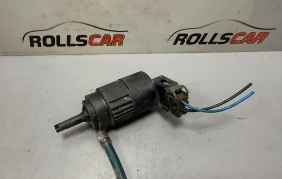 Opel Frontera B Windscreen/windshield washer pump