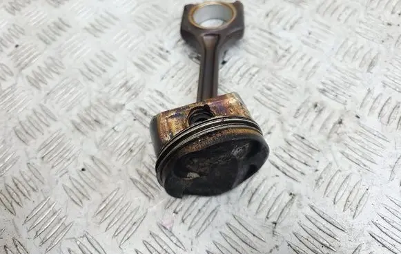 Citroen C3 Piston with connecting rod 77L54 W161 P122