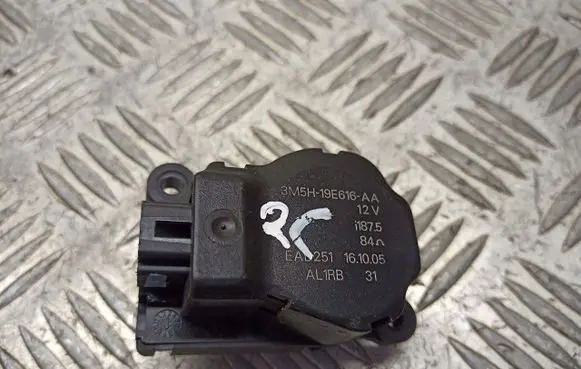 Ford Focus C-MAX A/C air flow flap actuator/motor 3M5H-19E616-AA