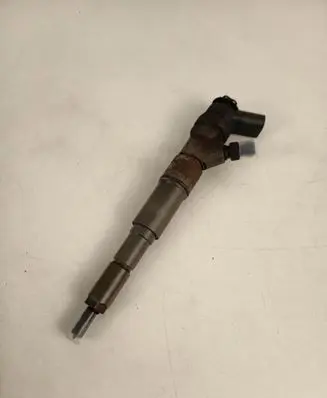 BMW 5 E60 E61 Fuel injector 7793836 0445110