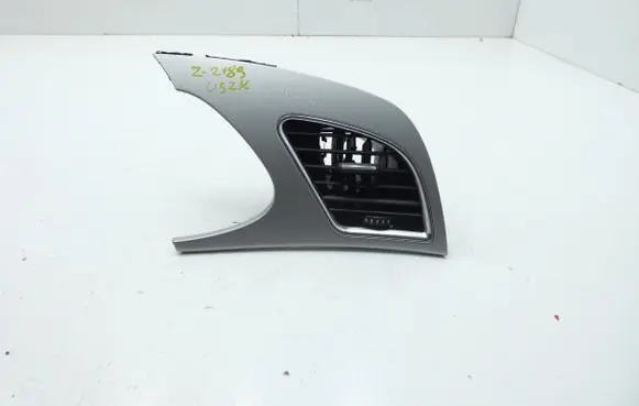 Audi A4 S4 B8 8K Dash center air vent grill 8K2820902G