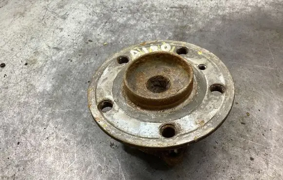 Mercedes-Benz A W169 Rear wheel hub