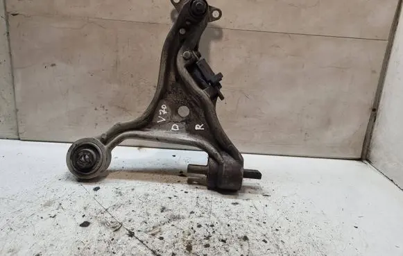 Front lower control arm/wishbone