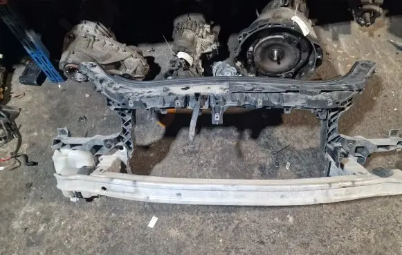 Renault Scenic II - Grand scenic II Radiator support slam panel