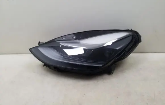 Tesla Model 3 Headlight/headlamp 151495200C