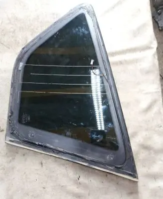 Rear side window