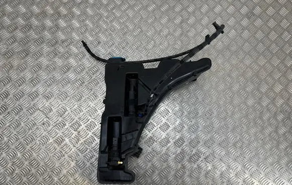 Audi A4 S4 B9 Windshield washer fluid reservoir/tank 8W0955451L