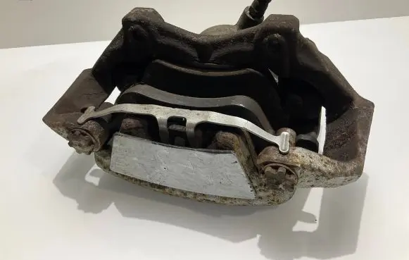Mercedes-Benz E W212 Front brake caliper