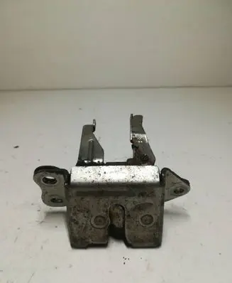 Toyota Yaris Tailgate/trunk/boot lock/catch/latch