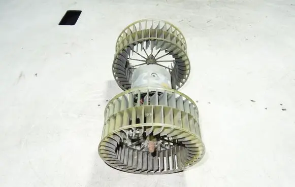 BMW 8 E31 Heater fan/blower 0130111020 9420350005