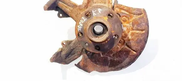 Volkswagen Golf IV Front wheel hub