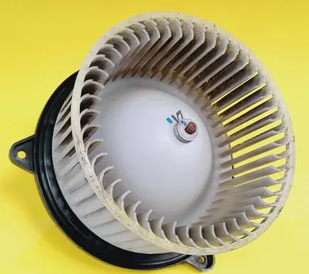 Mazda 323 Heater fan/blower 894000-0060
