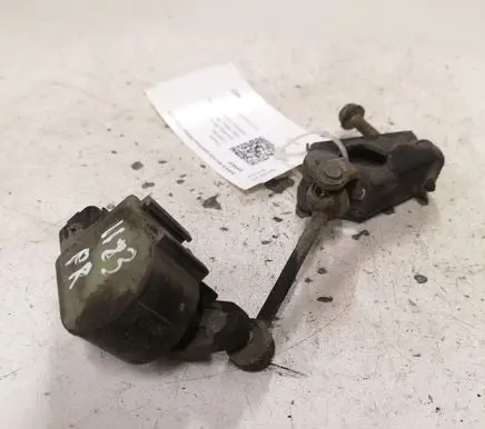 Headlight/headlamp level sensor