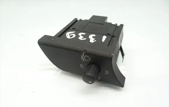 Audi A4 S4 B6 8E 8H Headlight level height control switch 8E2919094