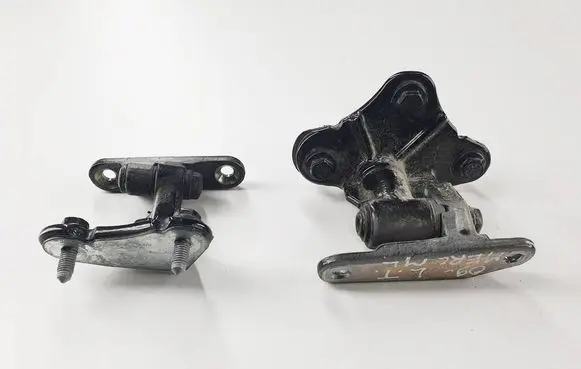 Mercedes-Benz ML W164 Rear door hinge set 