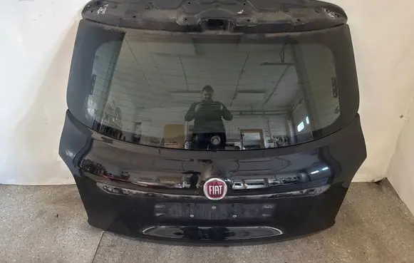Fiat 500X Tailgate/trunk/boot lid
