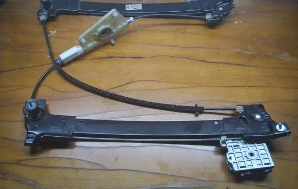 Citroen C6 Rear window lifting mechanism without motor 9650386480