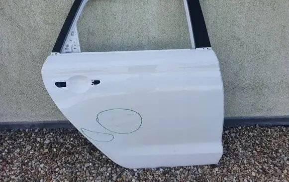 Hyundai i30 Rear door 