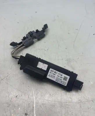 Volkswagen PASSAT B6 Ultrasonic Sensor 3C0951171A 28018172 050109111
