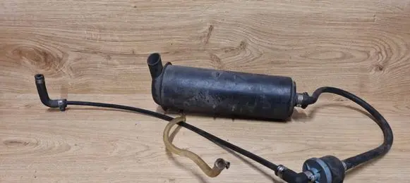 Active carbon filter fuel vapour canister