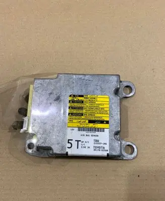 Toyota Auris 150 Airbag control unit/module 8917002560 215537106 20670203M0