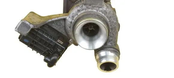 BMW 1 E81 E87 Turbo 7810189 N47D20C