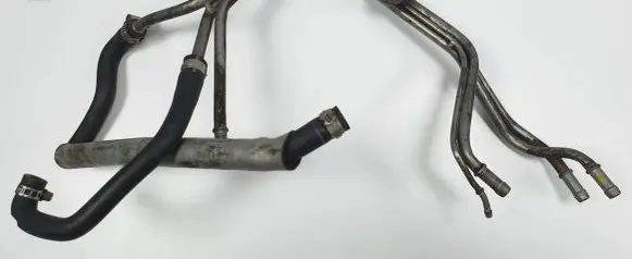 Audi TT Mk1 Fuel line pipe 06A145691BB