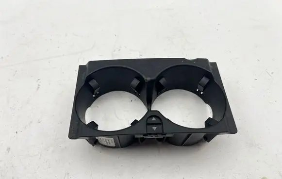 Mercedes-Benz E W212 Cup holder front A2126800110 DAGA2126800110