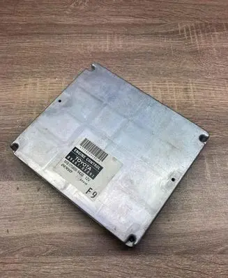 Toyota Corolla Verso AR10 Engine control unit/module ECU 896610F091