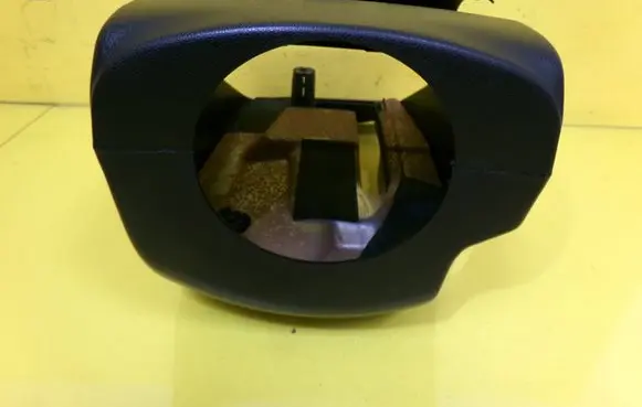 Mazda 5 Steering wheel column trim C23555182