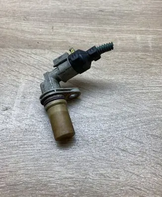 Opel Astra J Crankshaft position sensor 46798345