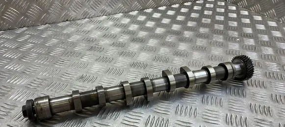 Opel Astra H Camshaft 