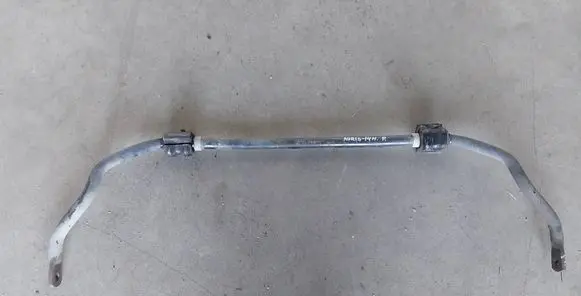 Toyota Auris E180 Front anti-roll bar/sway bar 