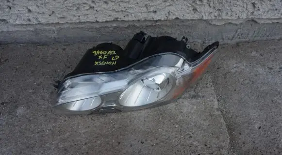 Jaguar XF X250 Headlight/headlamp