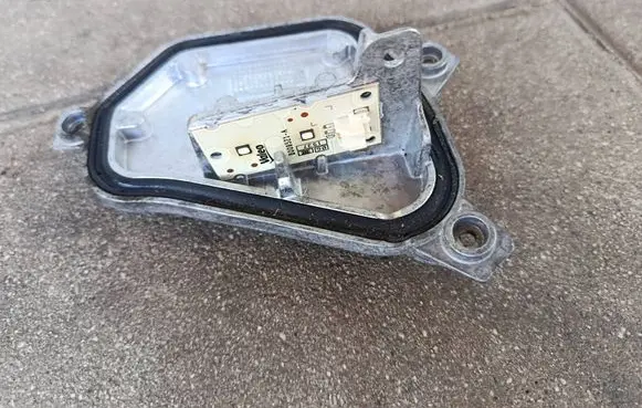 BMW X1 F48 F49 LED ballast control module 90068144 52926771