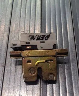 Renault Scenic II - Grand scenic II Tailgate/trunk/boot lock/catch/latch