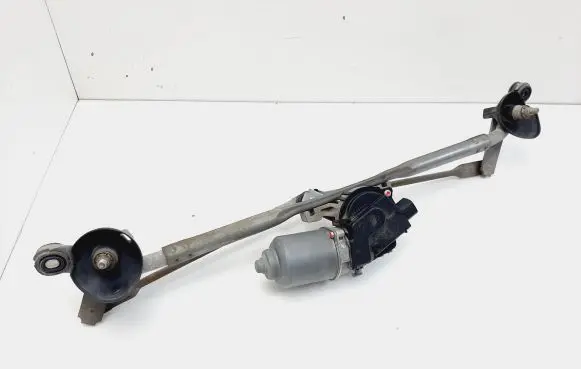 Toyota Hilux (AN10, AN20, AN30) Front wiper linkage and motor 851100K061 AE1593002330