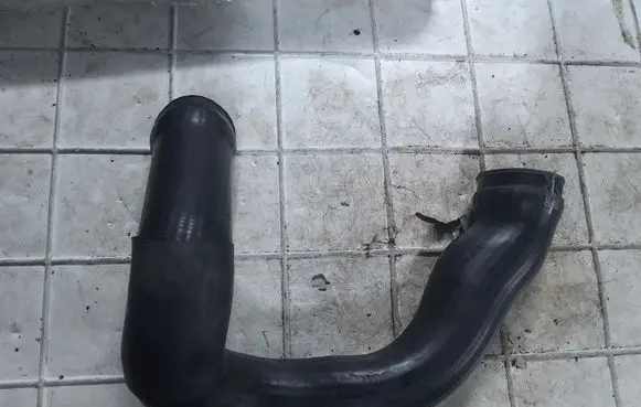 Audi A6 S6 C5 4B Intercooler hose/pipe 4B0145746E