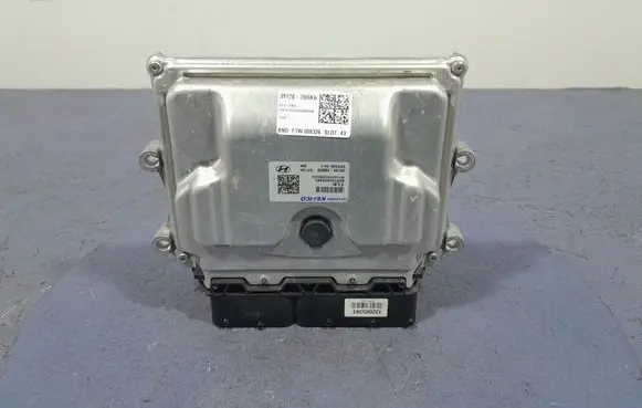 KIA Sportage Engine control unit/module ECU 39199-2BBD0