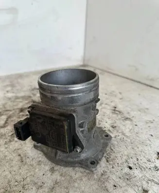 Audi A4 S4 B5 8D Mass air flow meter 037906461b