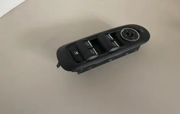 Ford Mondeo MK IV Electric window control switch 7S7T14A132BC A018014968