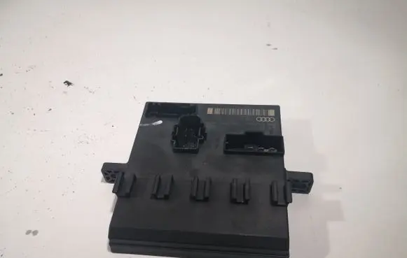Audi A4 S4 B6 8E 8H Comfort/convenience module 8E0907279