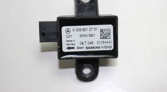 Mercedes-Benz S W221 Airbag deployment crash/impact sensor A0038212751 5WK43901