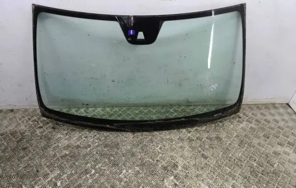 Mercedes-Benz C W204 Front windscreen/windshield window 