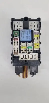 Citroen C4 II Fuse module 9665492680