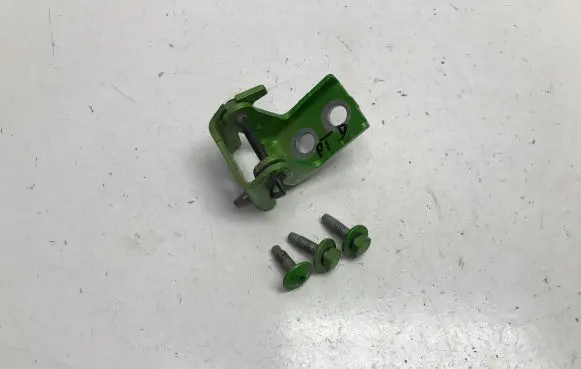 Opel Mokka B Rear door lower hinge 06703