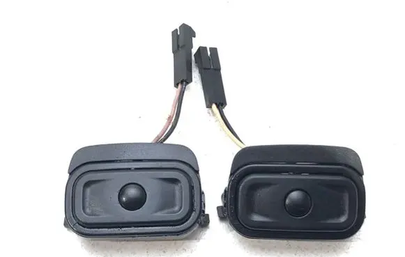 Maserati Quattroporte Steering wheel buttons/switches 103945801