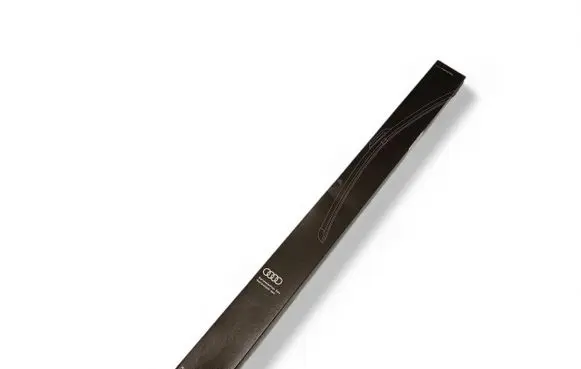 Front wiper blade arm