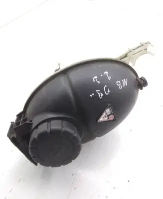 Mercedes-Benz C W204 Coolant expansion tank/reservoir A2045000549